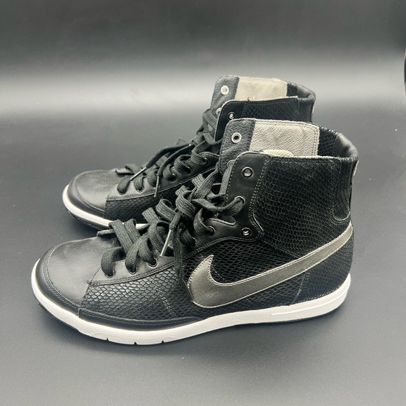 Nike Snake Blazer Black Athletic Women’s Sneakers Shoes...